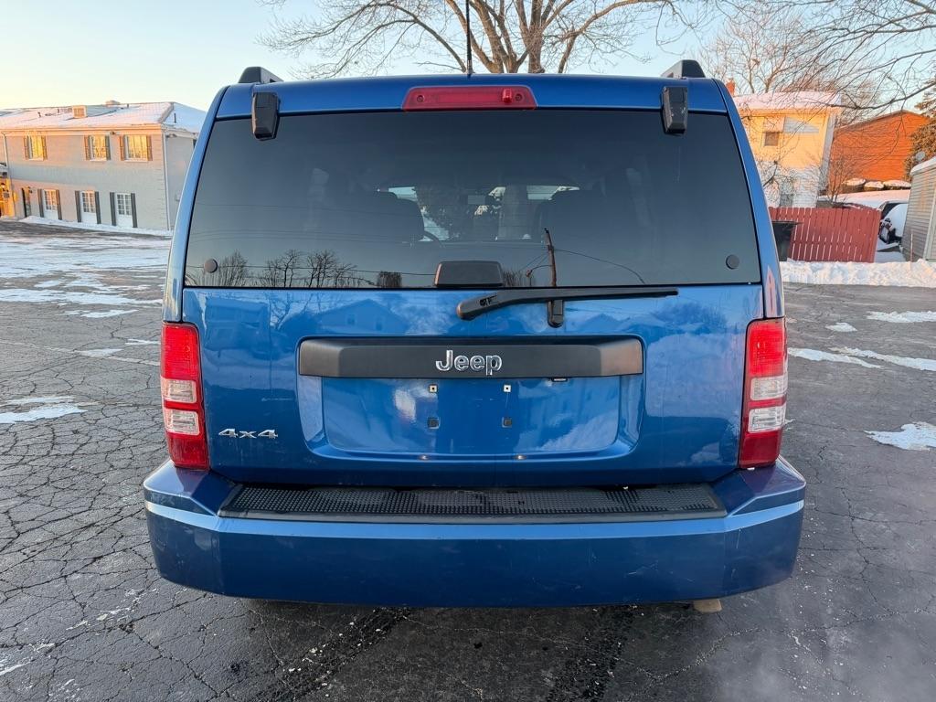 Jeep Liberty Sport 4WD 2010