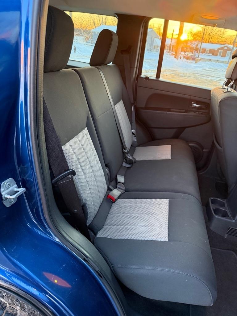 Jeep Liberty Sport 4WD 2010