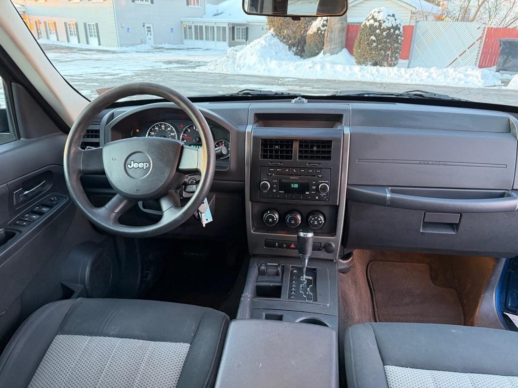 Jeep Liberty Sport 4WD 2010