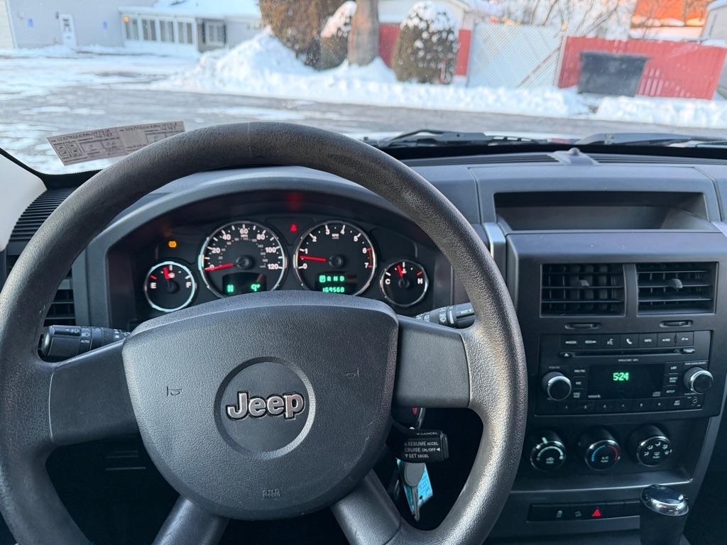 Jeep Liberty Sport 4WD 2010