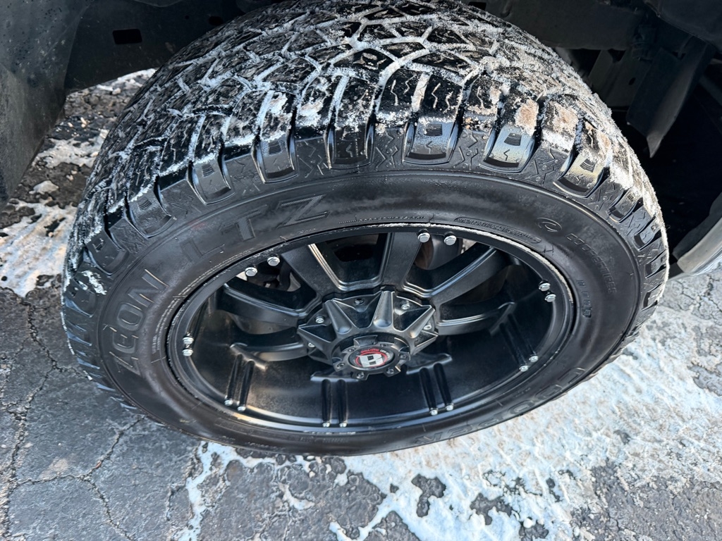 RAM 1500 SLT Quad Cab 4WD 2016