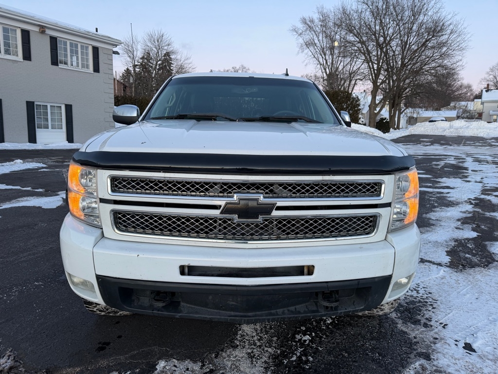 Chevrolet Silverado 1500 LTZ Crew Cab 4WD 2012