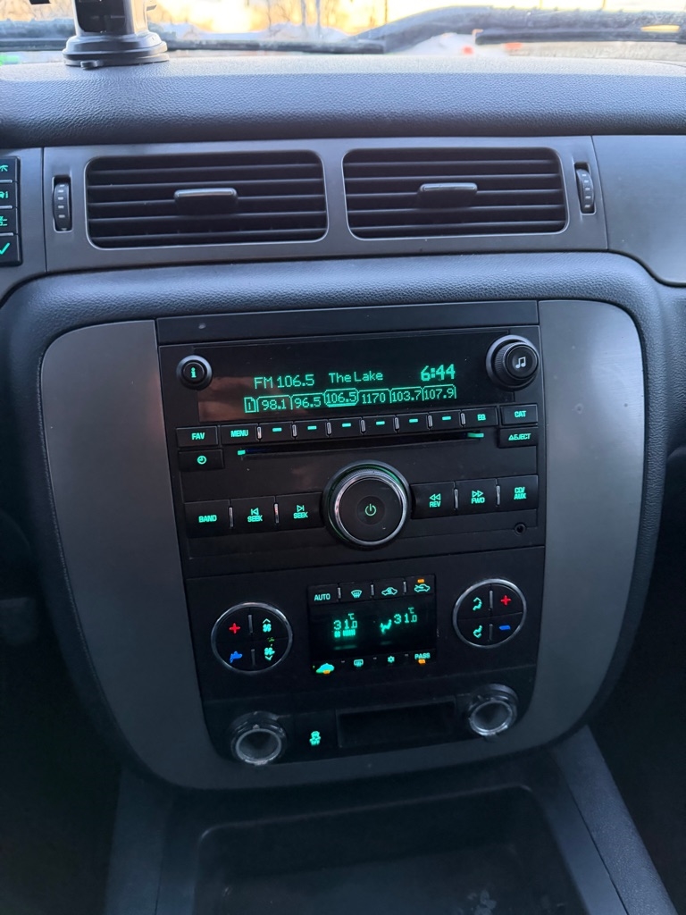 Chevrolet Silverado 1500 LTZ Crew Cab 4WD 2012