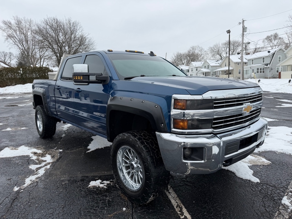 Chevrolet Silverado 2500HD LT Crew Cab 4WD 2015