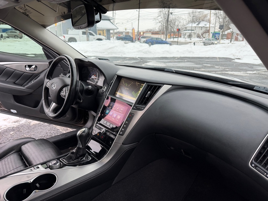 Infiniti Q50 Premium AWD 2014