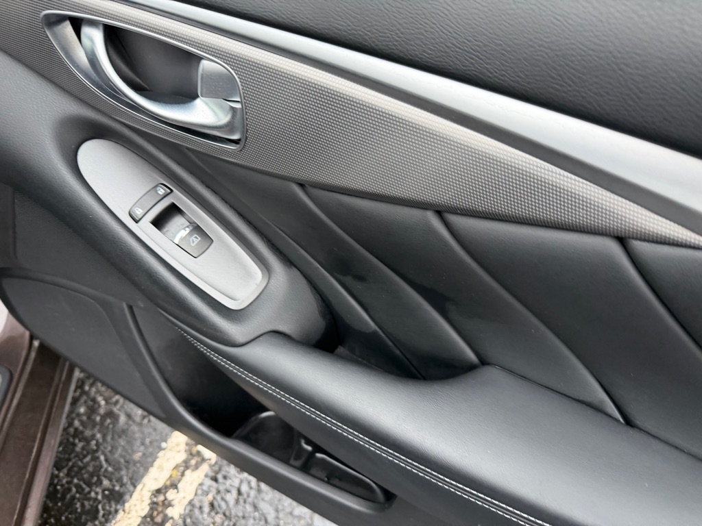 Infiniti Q50 Premium AWD 2014