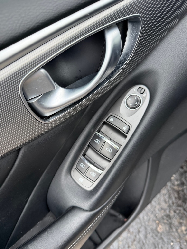 Infiniti Q50 Premium AWD 2014