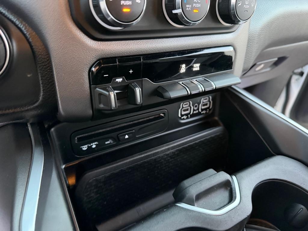 RAM 1500 Big Horn Quad Cab 4WD 2019