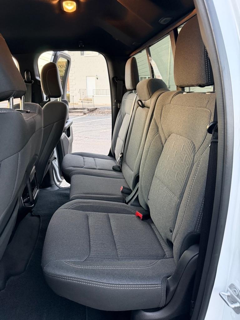 RAM 1500 Big Horn Quad Cab 4WD 2019