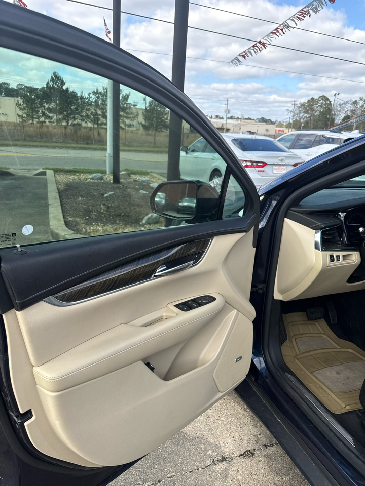 Cadillac XT5 Base 2017