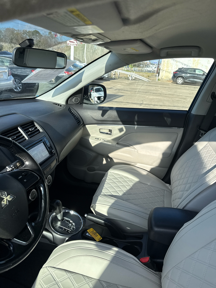 Mitsubishi Outlander Sport 2.4 SE CVT 2017