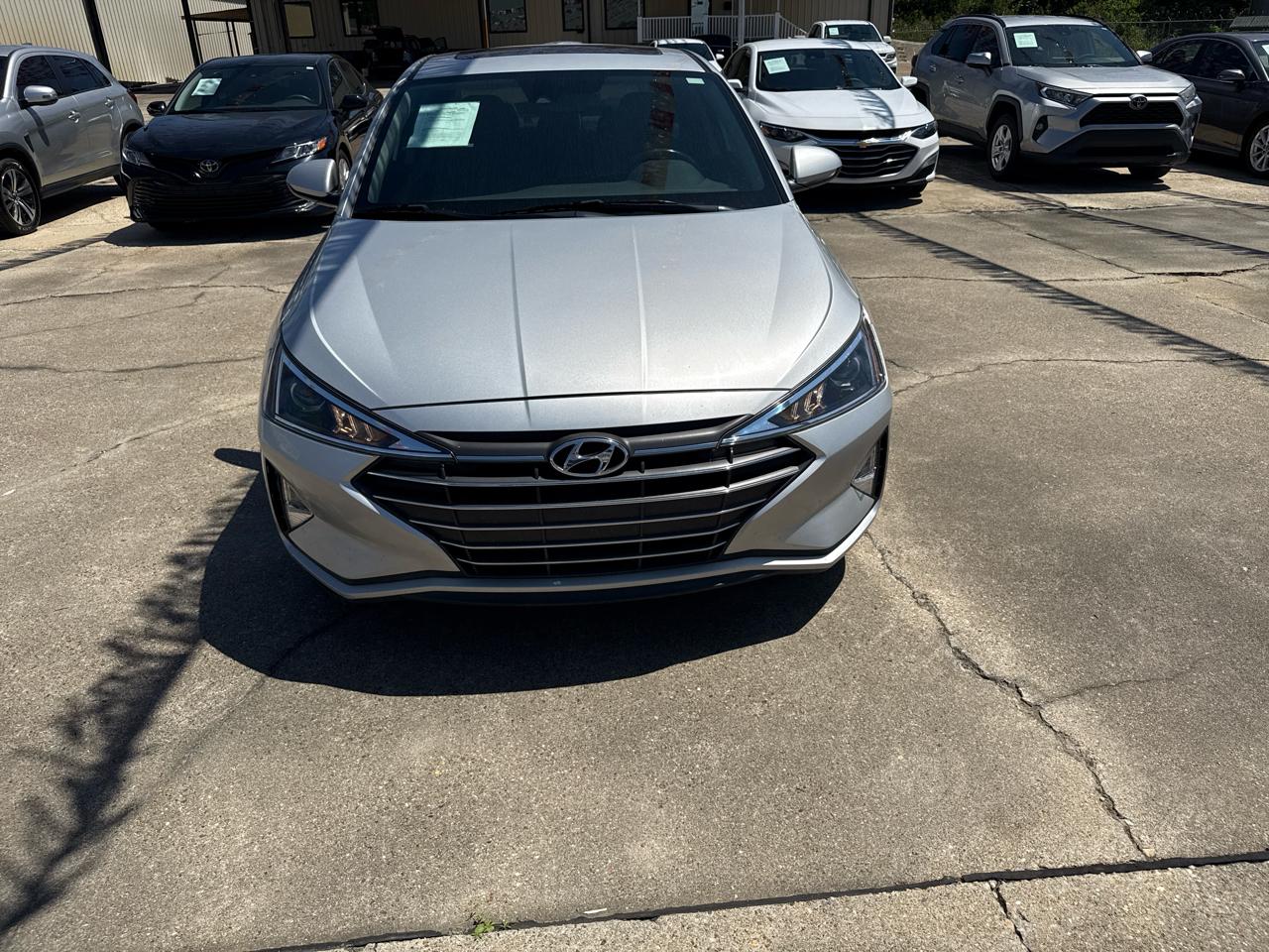 Hyundai Elantra Limited 2019
