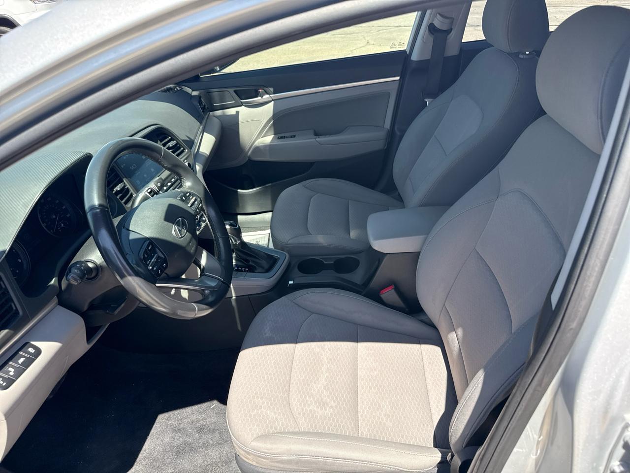 Hyundai Elantra Limited 2019