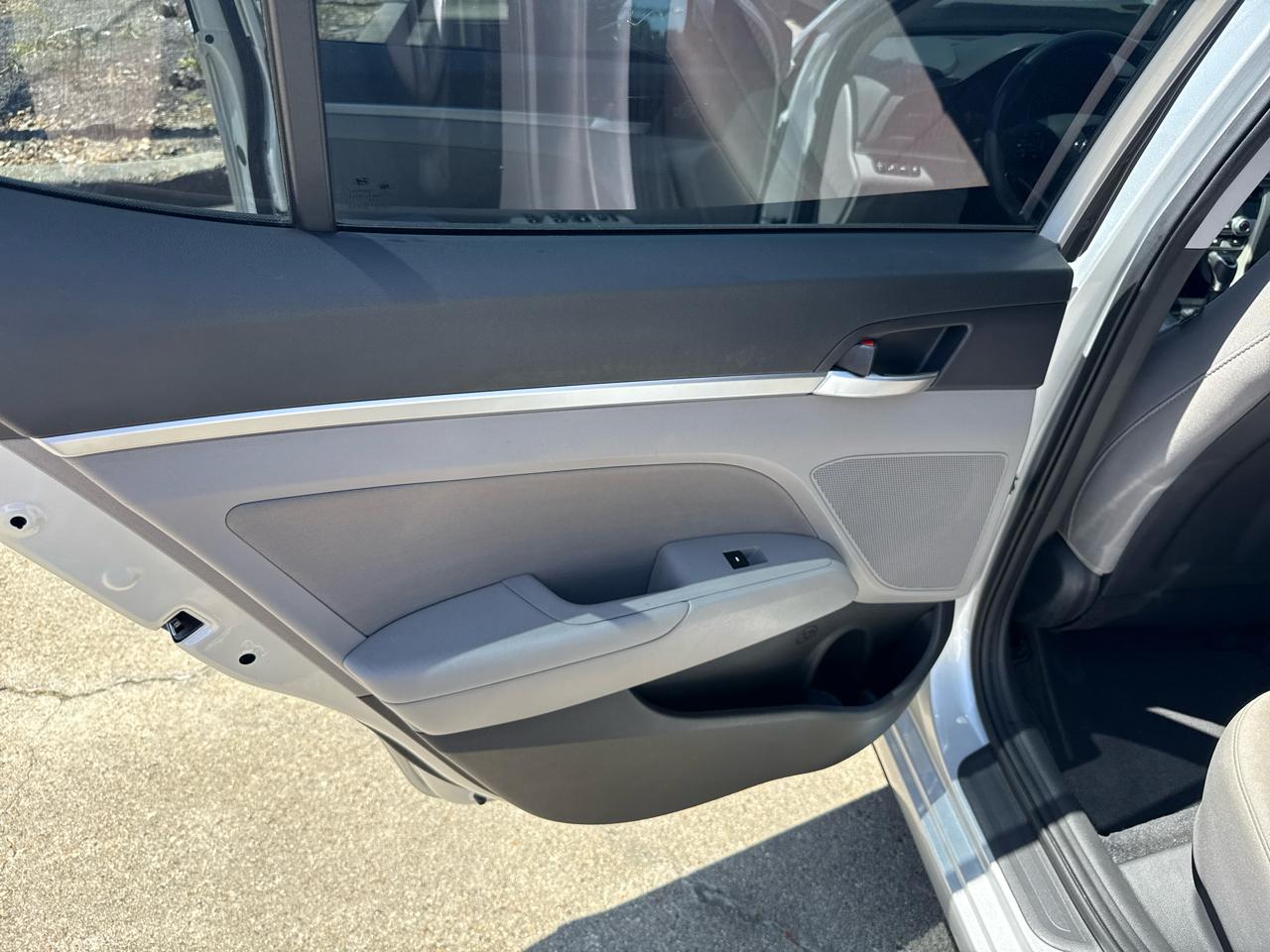 Hyundai Elantra Limited 2019