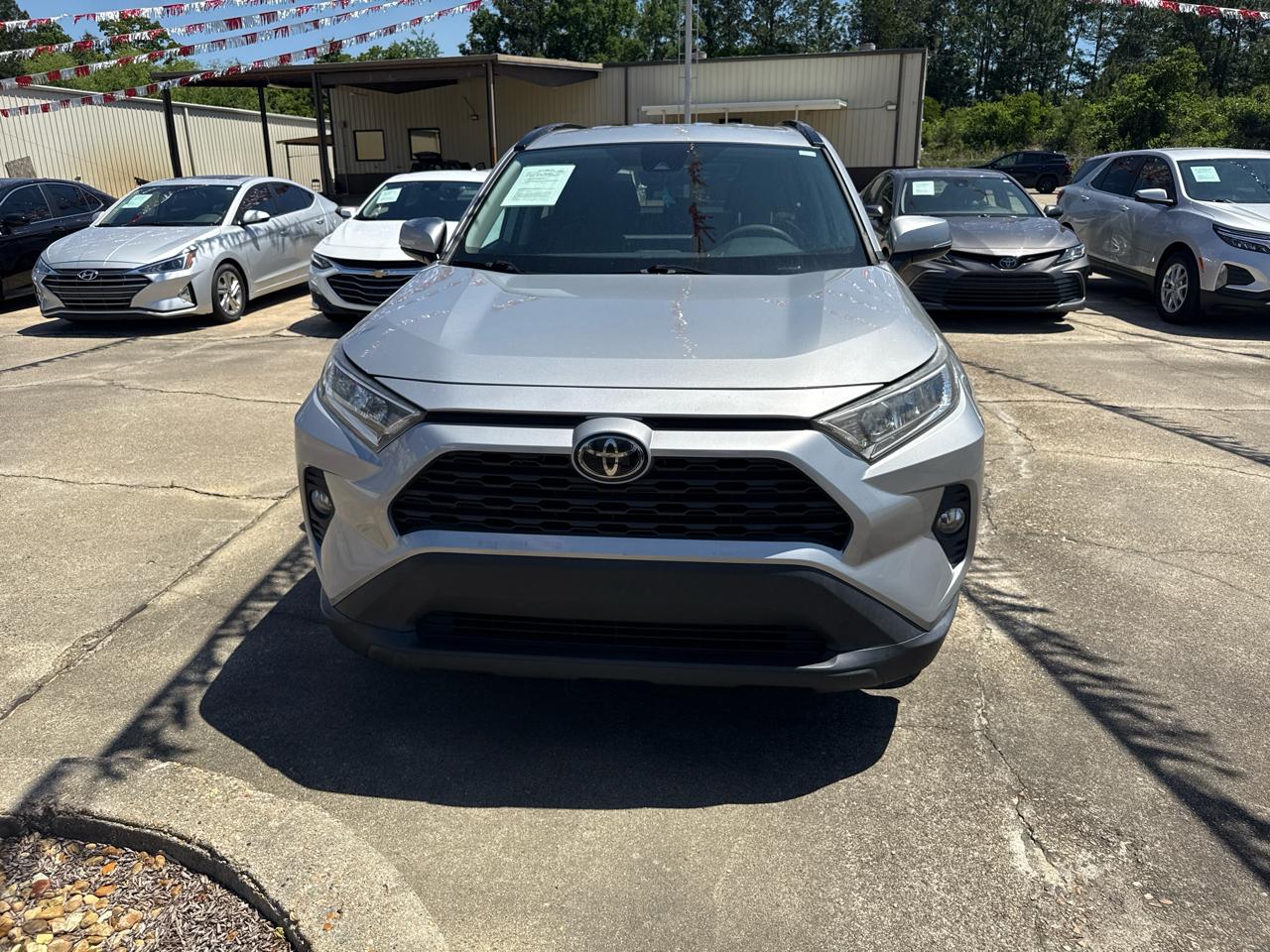 Toyota RAV4 XLE 2021