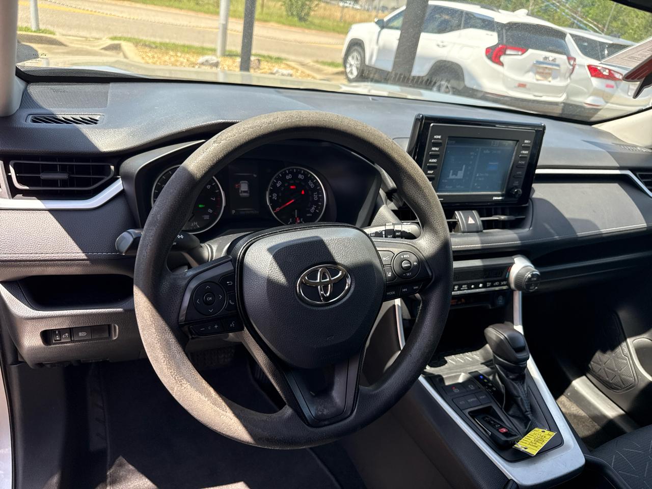 Toyota RAV4 XLE 2021