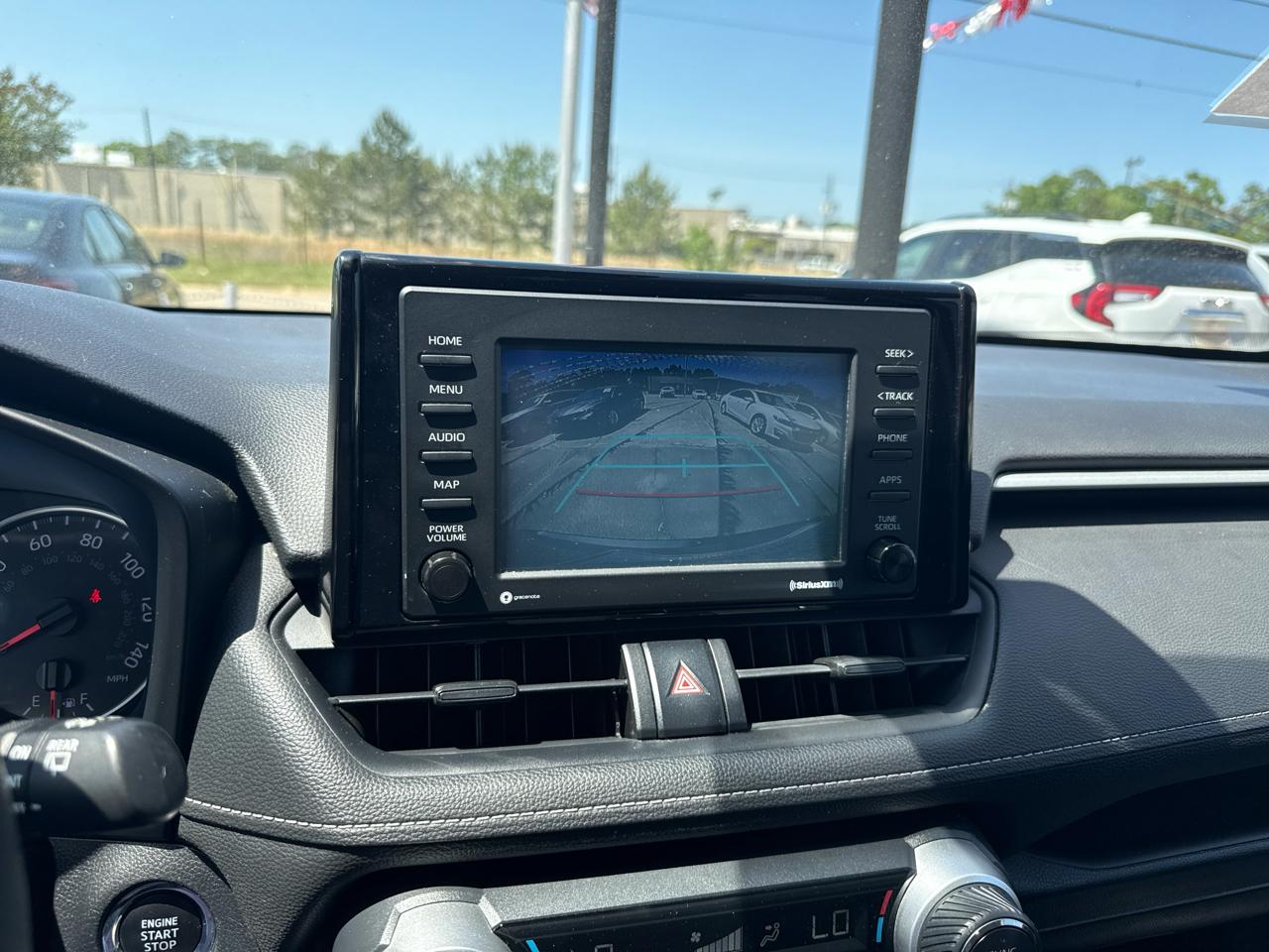 Toyota RAV4 XLE 2021