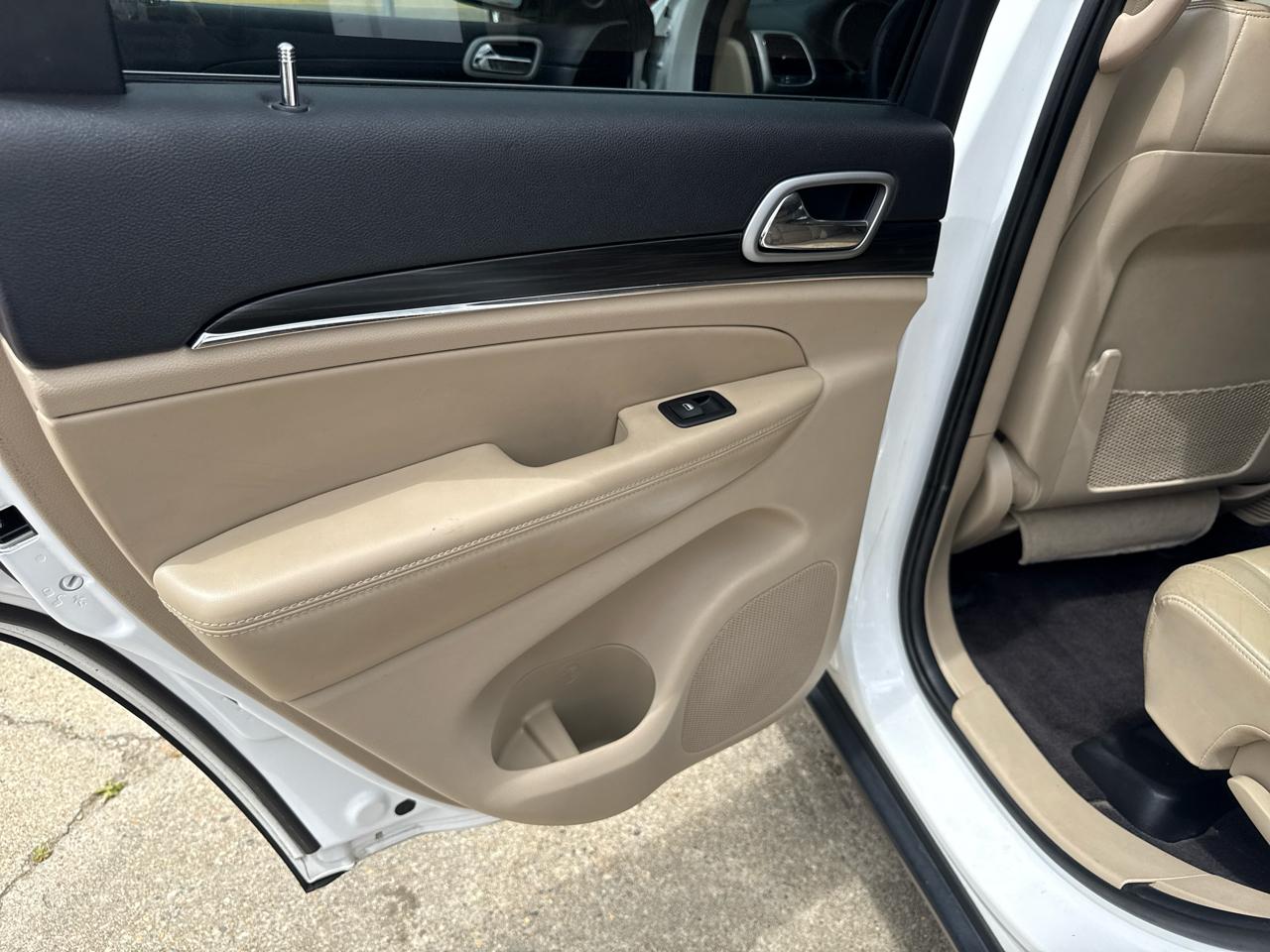 Jeep Grand Cherokee Limited 2WD 2019