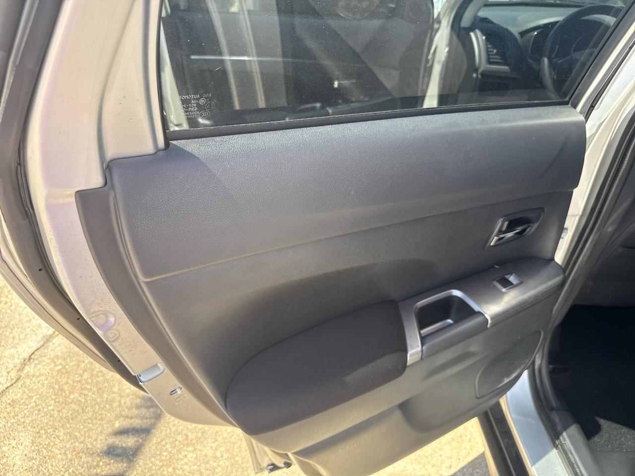 Mitsubishi Outlander Sport 2.0 SE CVT 2020