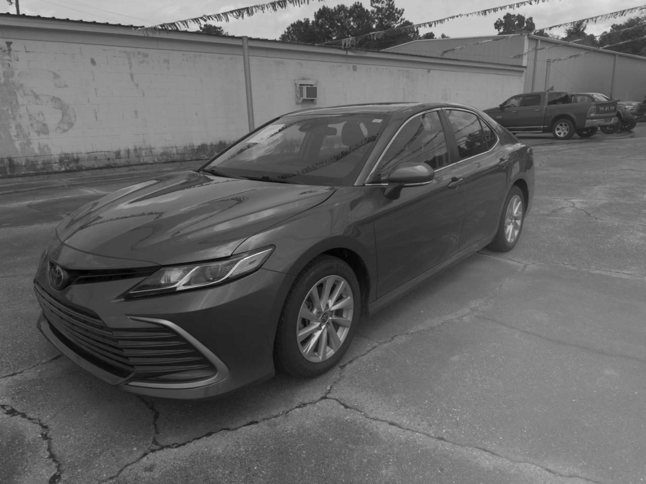 Toyota Camry LE 2023