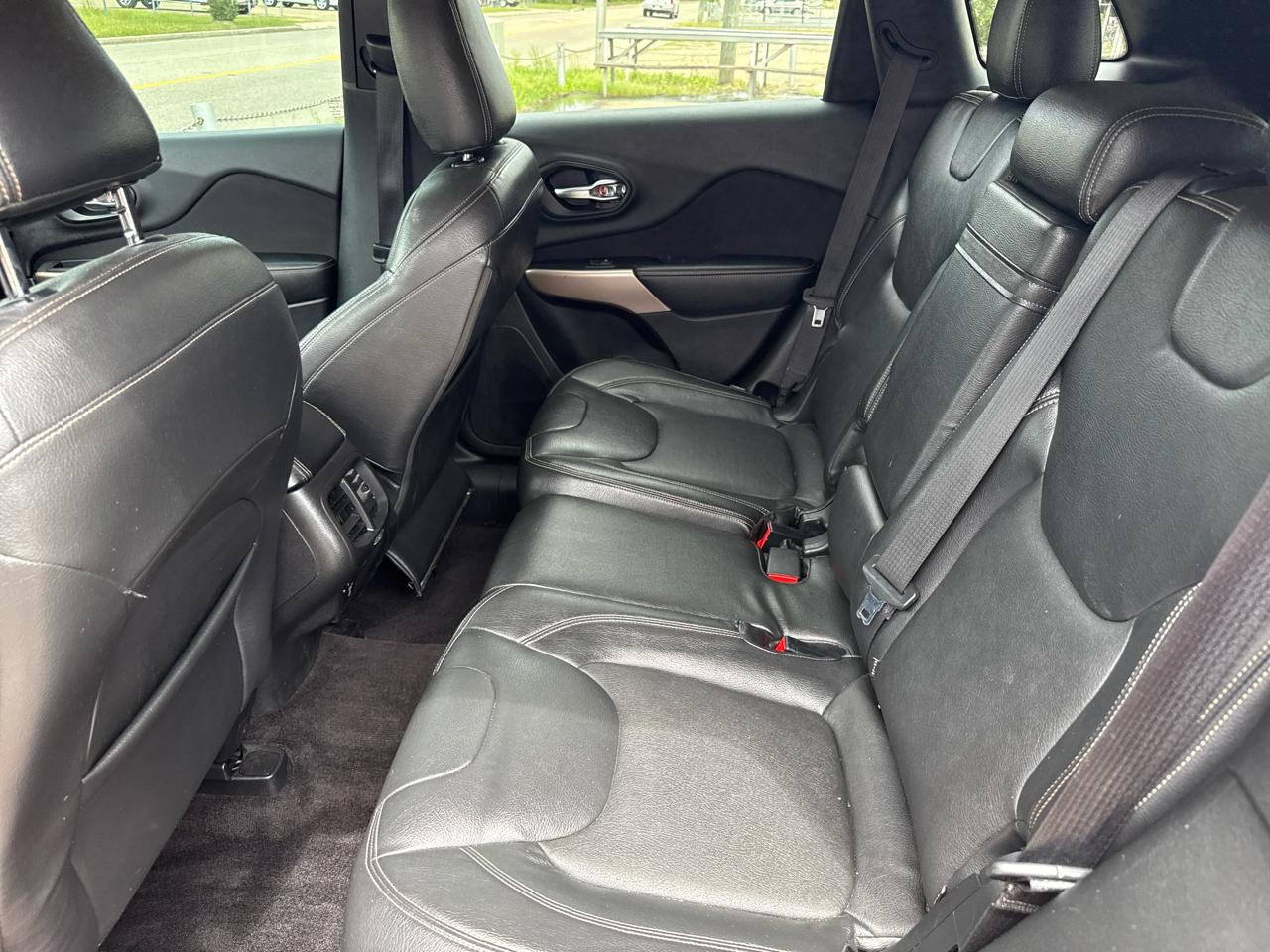 Jeep Cherokee Latitude FWD 2017