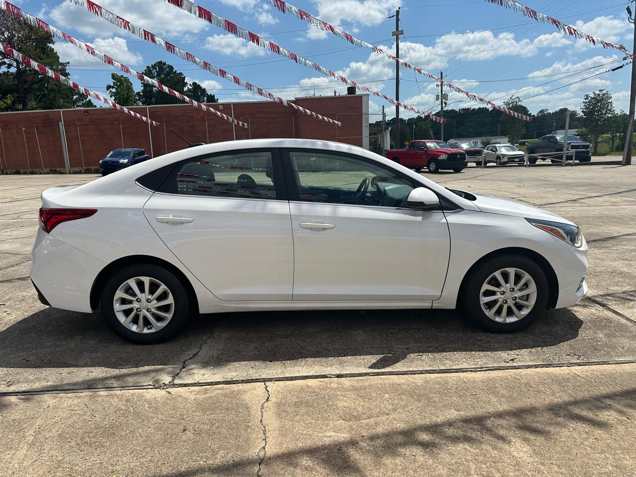 Hyundai Accent SE 4-Door 6A 2021