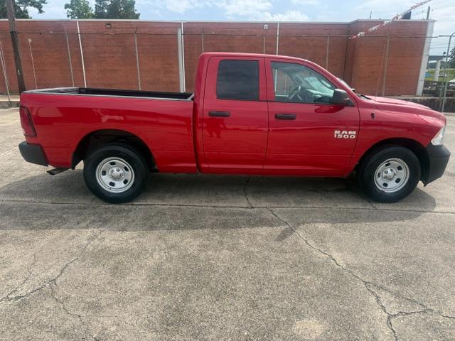 RAM 1500 Tradesman Quad Cab 2WD 2017