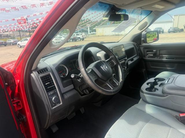 RAM 1500 Tradesman Quad Cab 2WD 2017
