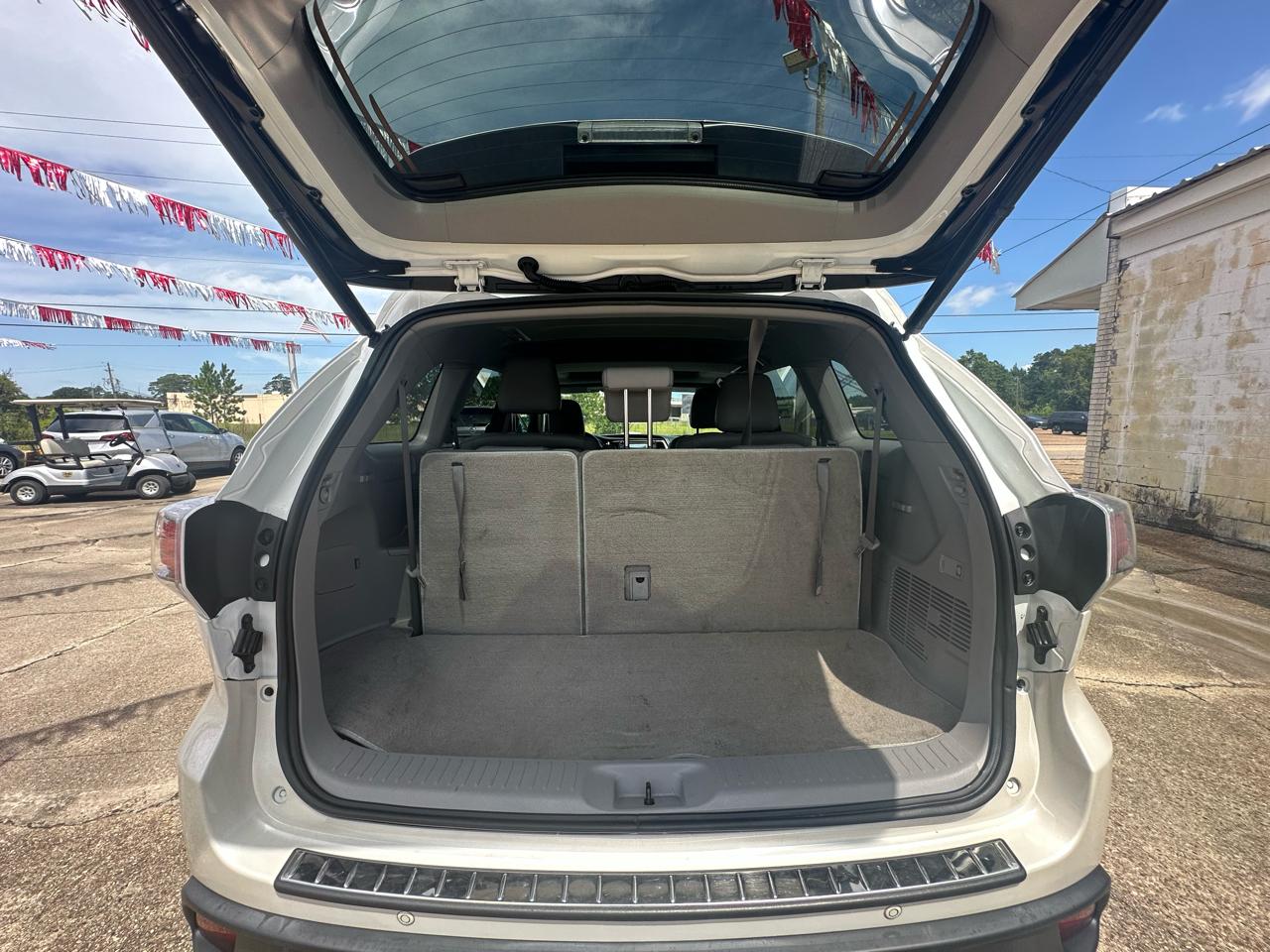 Toyota Highlander Limited FWD V6 2016