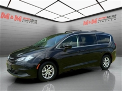 2020 Chrysler Voyager 