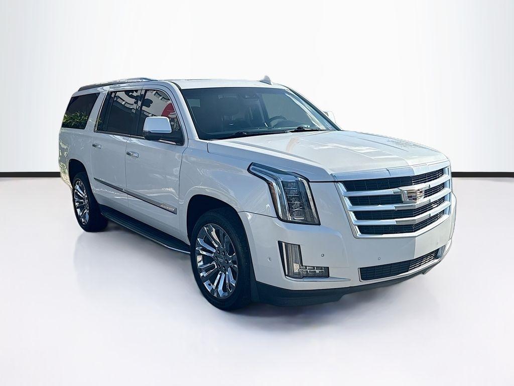 2019 Cadillac Escalade Luxury