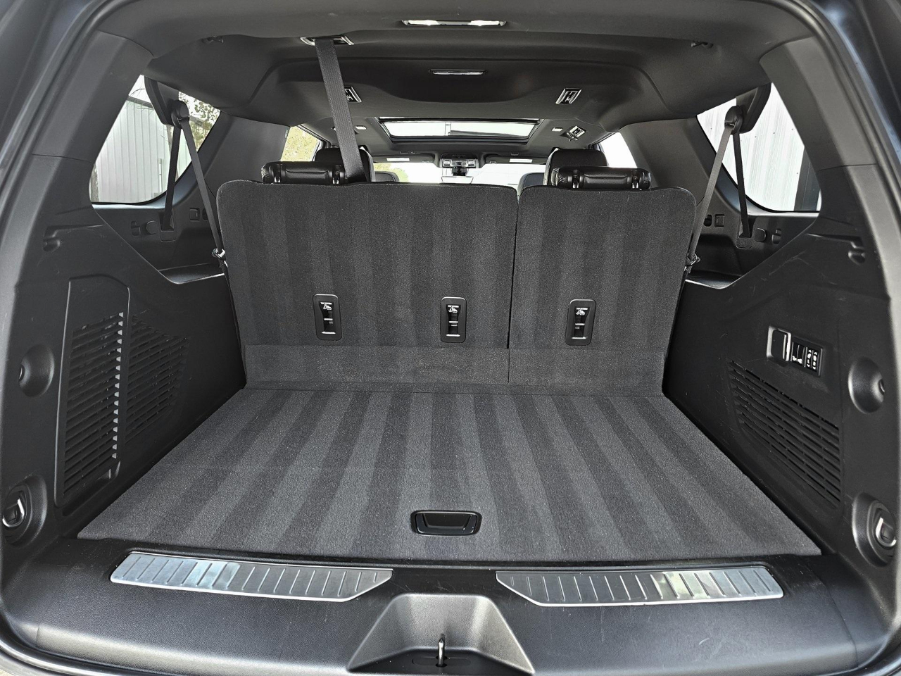 GMC Yukon XL Denali 4WD 2021