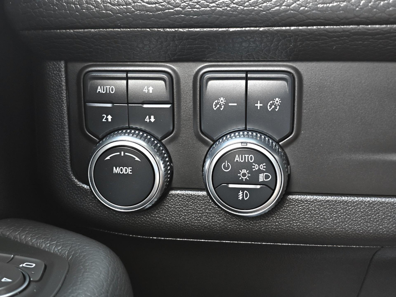 GMC Yukon XL Denali 4WD 2021