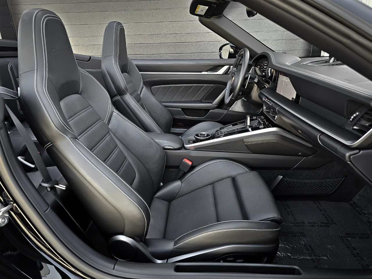 Porsche 911 Turbo S Cabriolet 2021