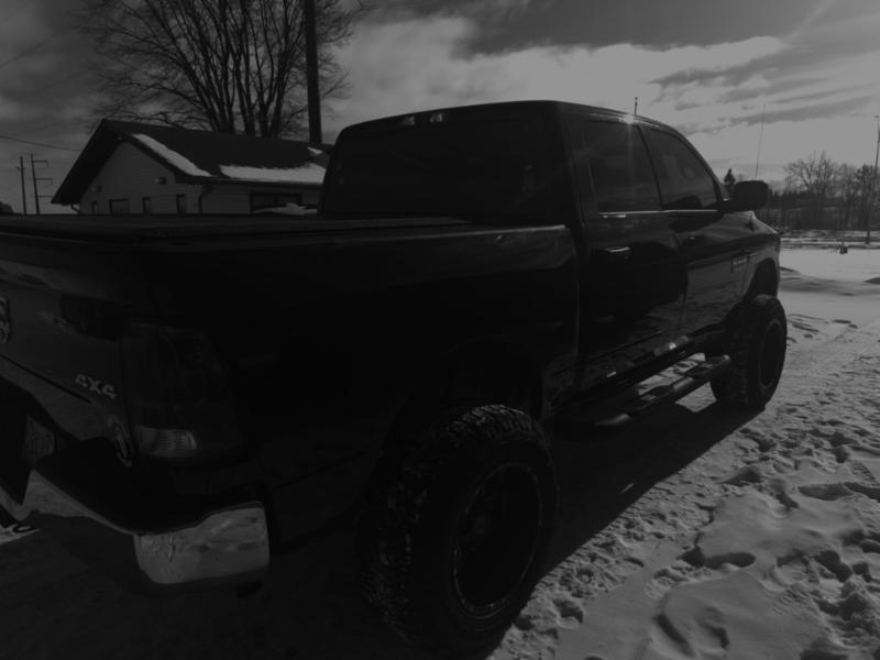 RAM 1500 Tradesman Crew Cab SWB 4WD 2017