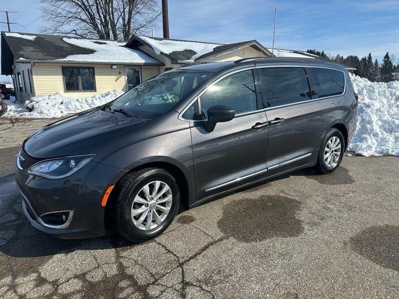 Chrysler Pacifica Touring-L 2017