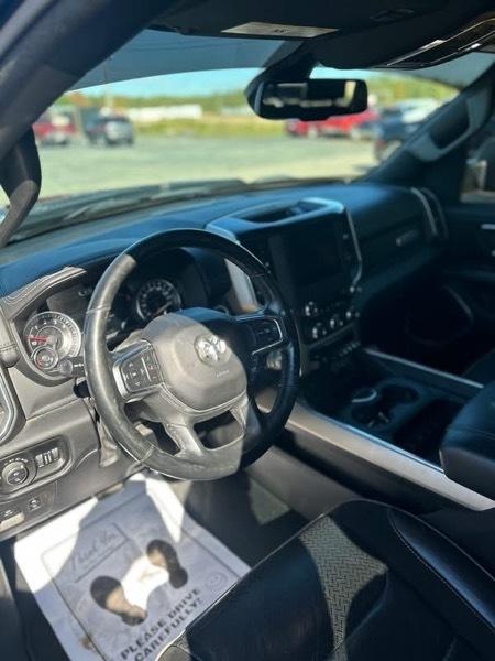 RAM 1500 Laramie Crew Cab SWB 4WD 2019