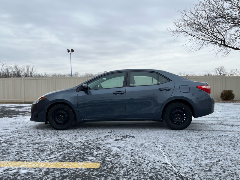 Toyota Corolla 4dr Sdn Auto LE (Natl) 2017