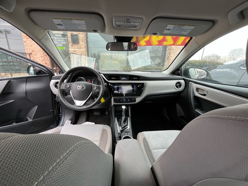 Toyota Corolla 4dr Sdn Auto LE (Natl) 2017