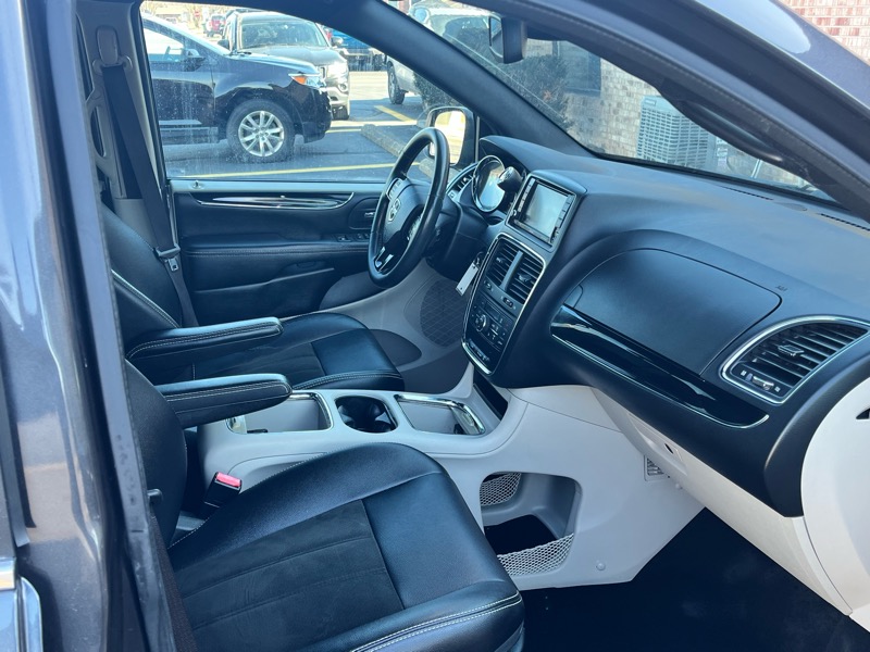 Dodge Grand Caravan SXT 2019