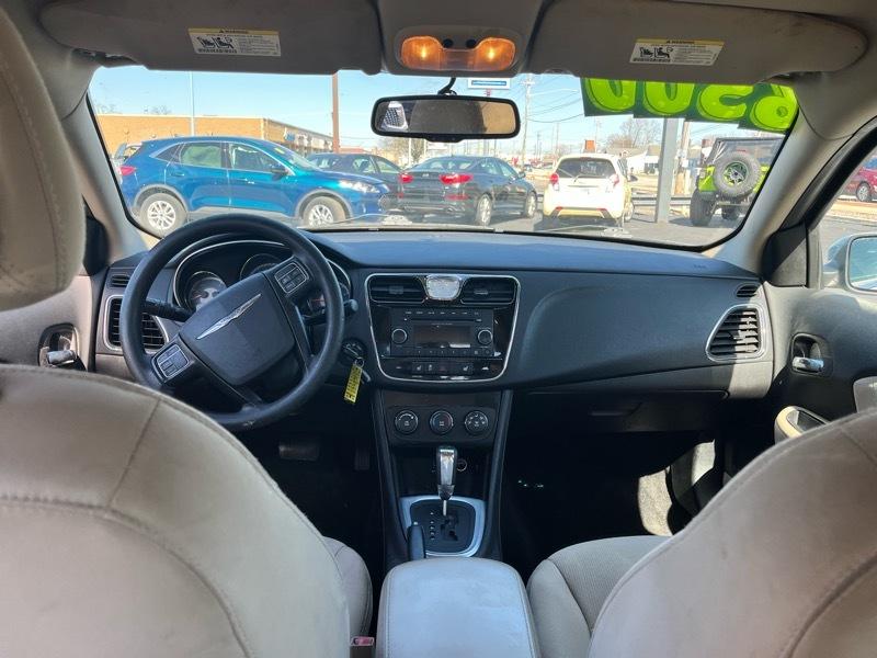 Chrysler 200 LX 2014