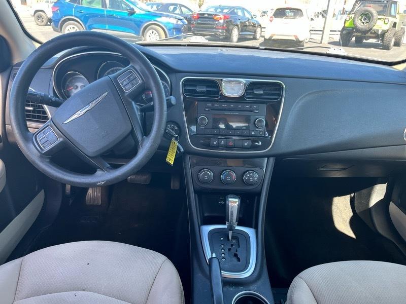 Chrysler 200 LX 2014