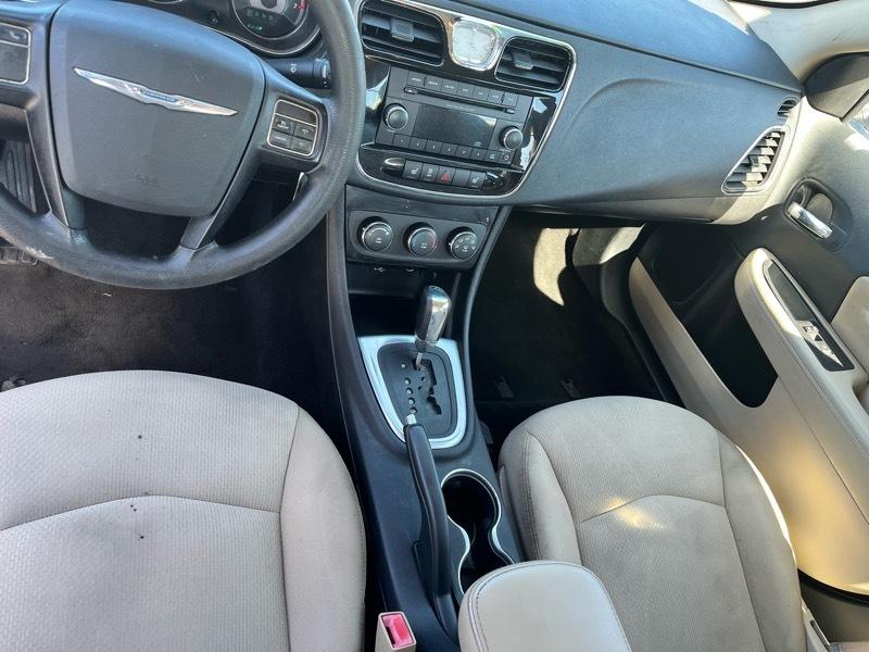 Chrysler 200 LX 2014