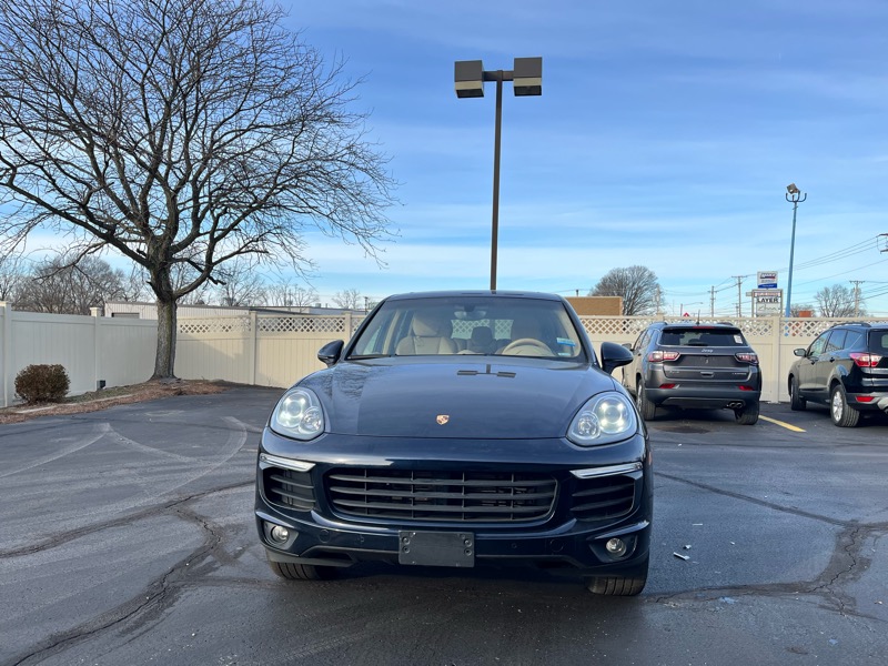 Porsche Cayenne Base 2017