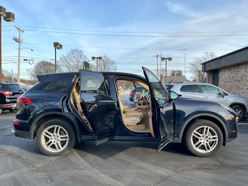 Porsche Cayenne Base 2017