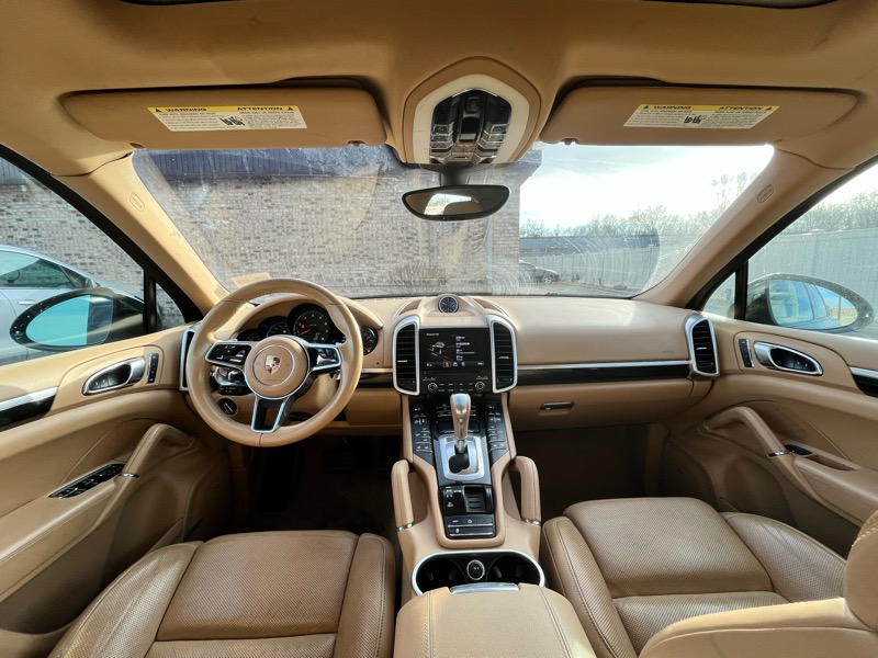 Porsche Cayenne Base 2017