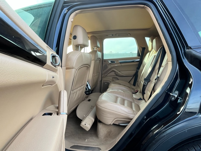 Porsche Cayenne Base 2017