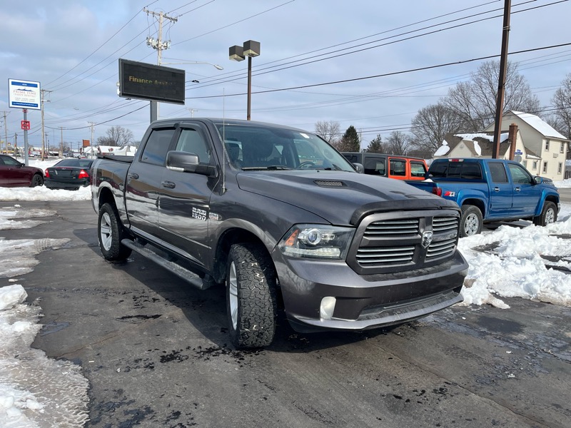 RAM 1500 Sport Crew Cab SWB 4WD 2017