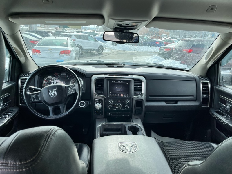 RAM 1500 Sport Crew Cab SWB 4WD 2017