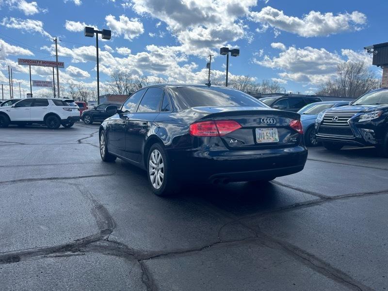 Audi A4 2.0T Sedan quattro Tiptronic 2012